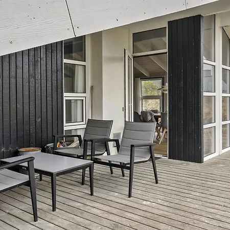 Holiday home Flepko - 50m From The Sea In Western Jutland By Interhome