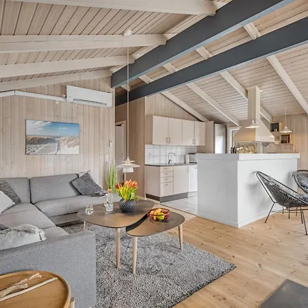 Flepko - 50m From The Sea By Interhome *